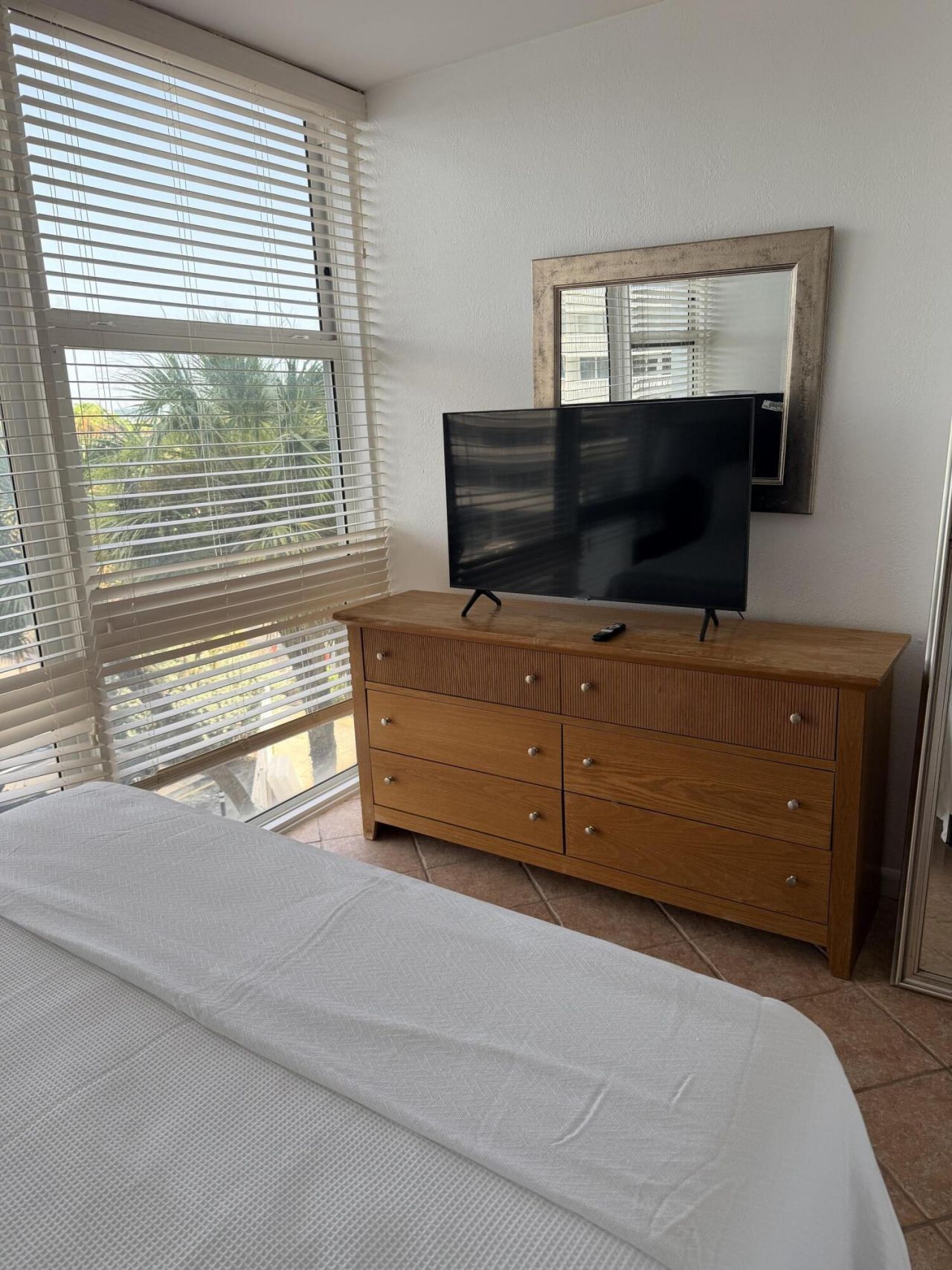 4040 Galt Ocean Drive, Unit 317, Fort Lauderdale, FL 33308 Photo