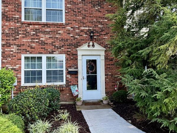 3400 Amberway Court, Unit 4, Colerain Twp, OH 45251