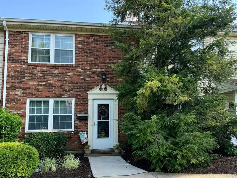 3400 Amberway Court, Colerain Township, OH 45251 Photo 2
