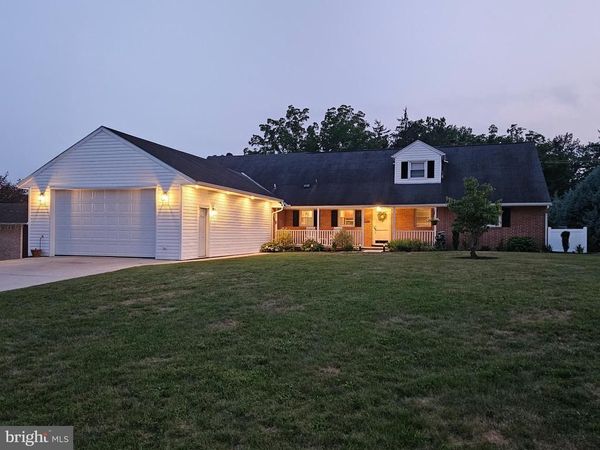 1508 CRESTMONT DRIVE, HARRISBURG, PA 17112