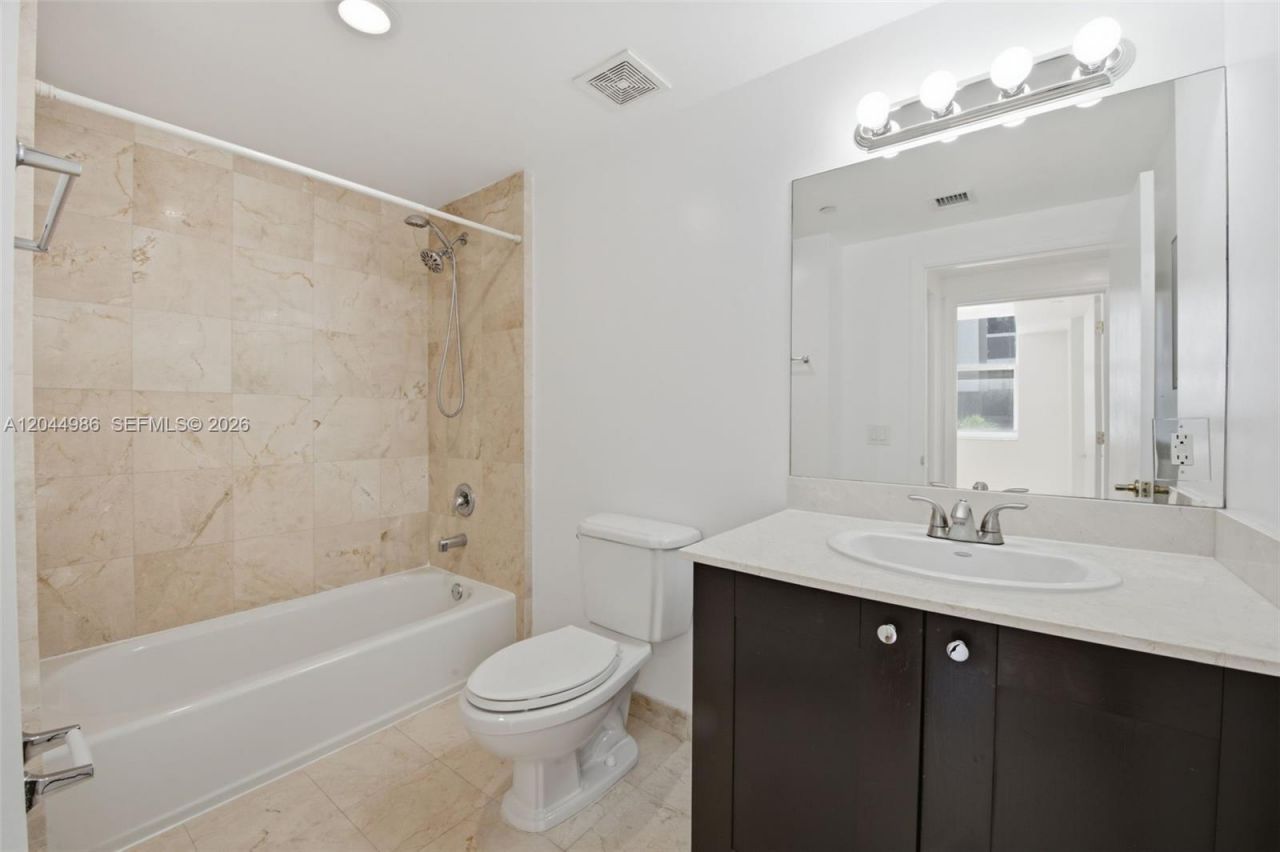 4100 Salzedo St , Unit 518, Coral Gables, FL 33146 Photo