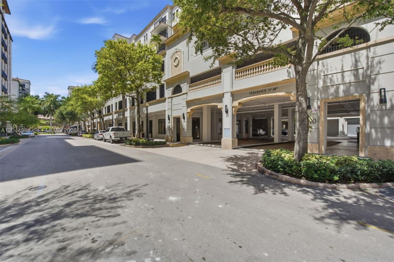 4100 Salzedo St , Unit 518, Coral Gables, FL 33146 Photo