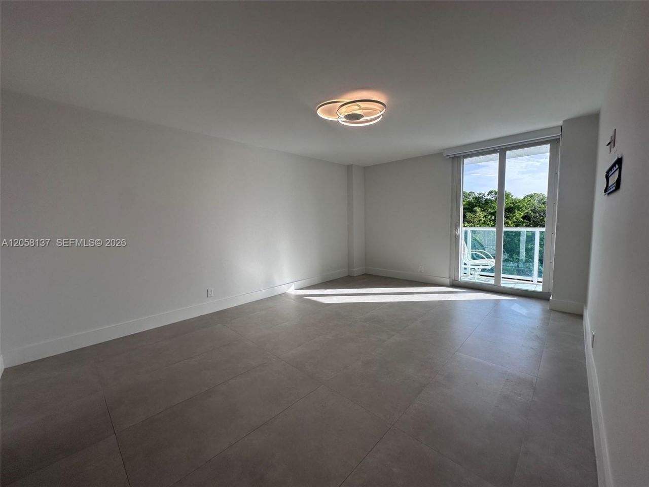100 Bayview Dr , Unit 317, Sunny Isles Beach, FL 33160 Photo