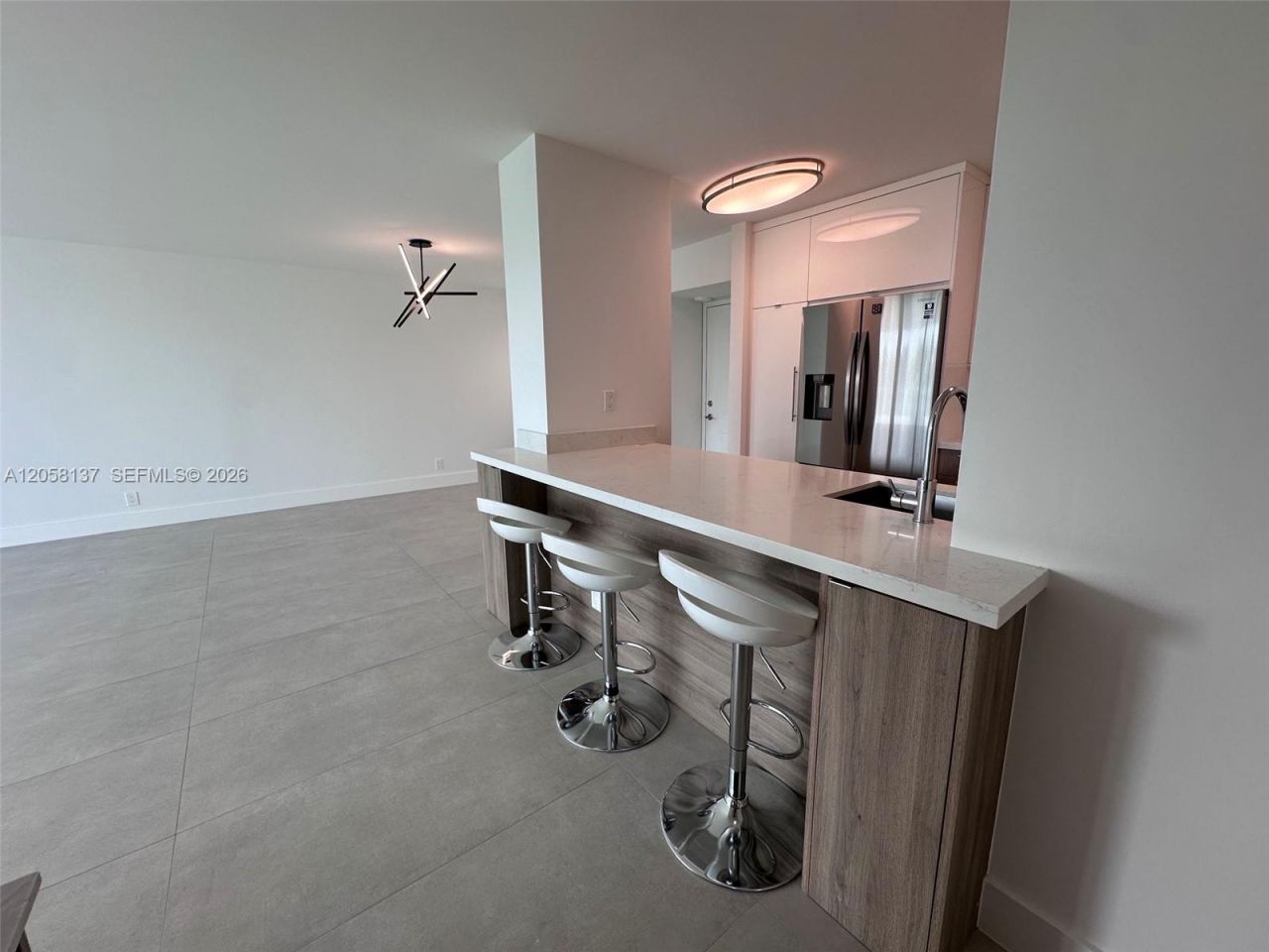 100 Bayview Dr , Unit 317, Sunny Isles Beach, FL 33160 Photo