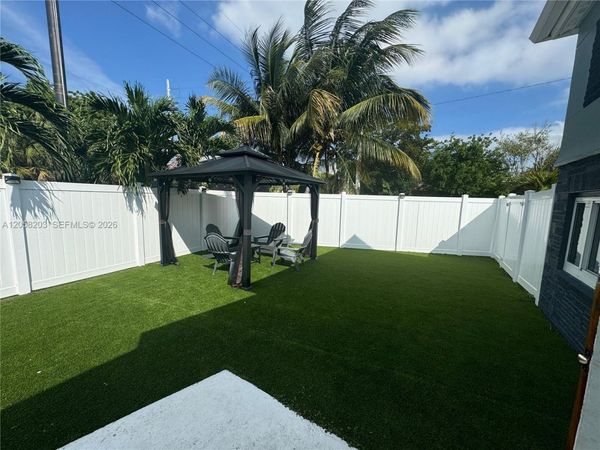 1904 SW 28th St , Fort Lauderdale, FL 33315