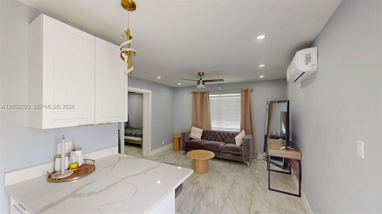 1904 SW 28th St, Fort Lauderdale, FL 33315 Photo