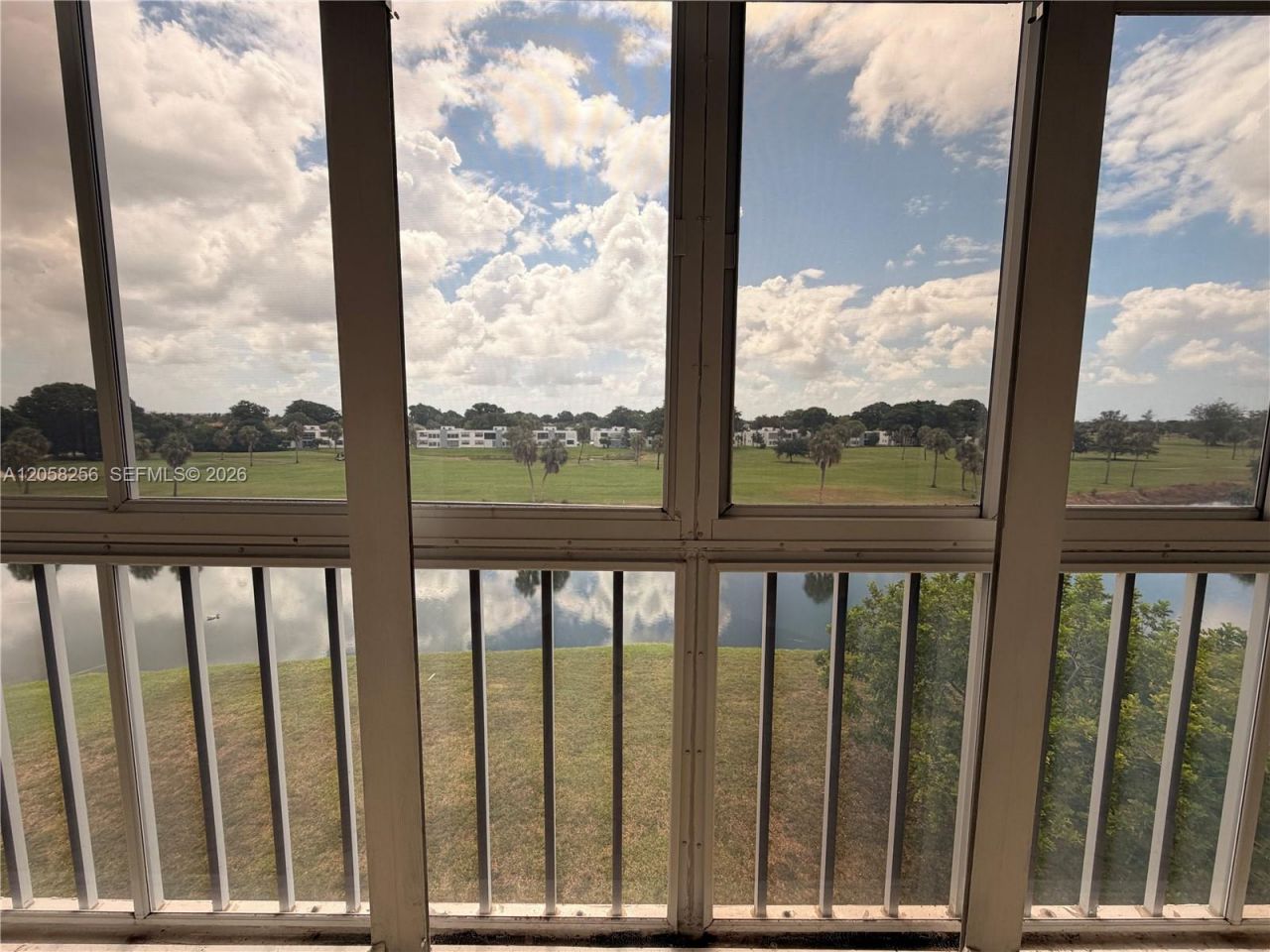 7620 NW 18th St, Unit 403, Margate, FL 33063 Photo