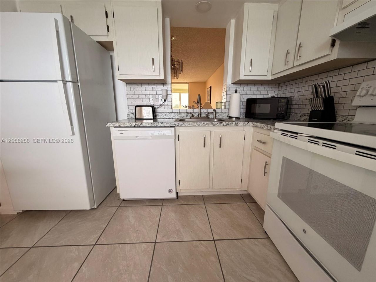 7620 NW 18th St, Unit 403, Margate, FL 33063 Photo