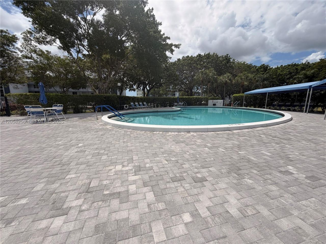 7620 NW 18th St, Unit 403, Margate, FL 33063 Photo
