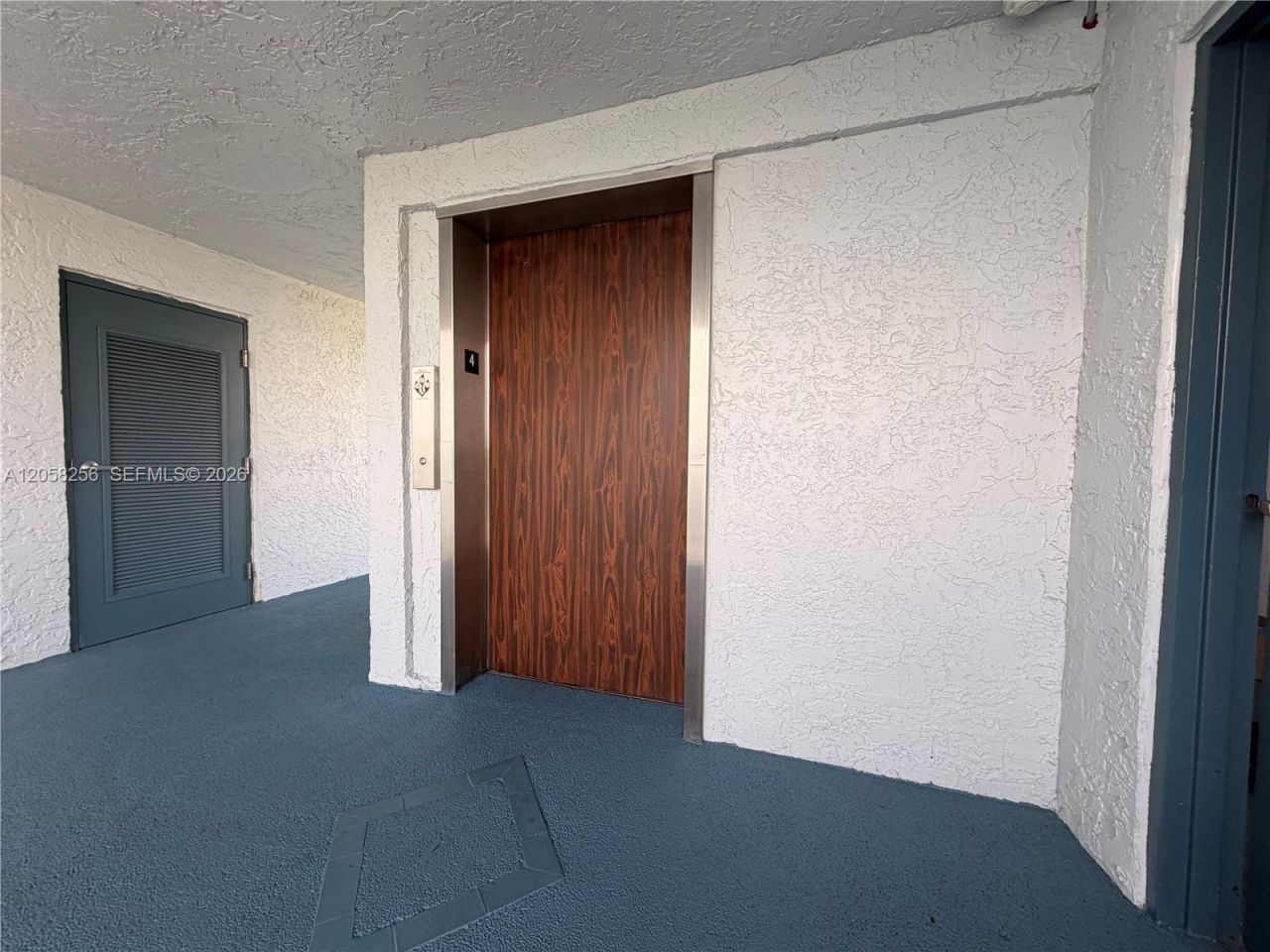 7620 NW 18th St, Unit 403, Margate, FL 33063 Photo