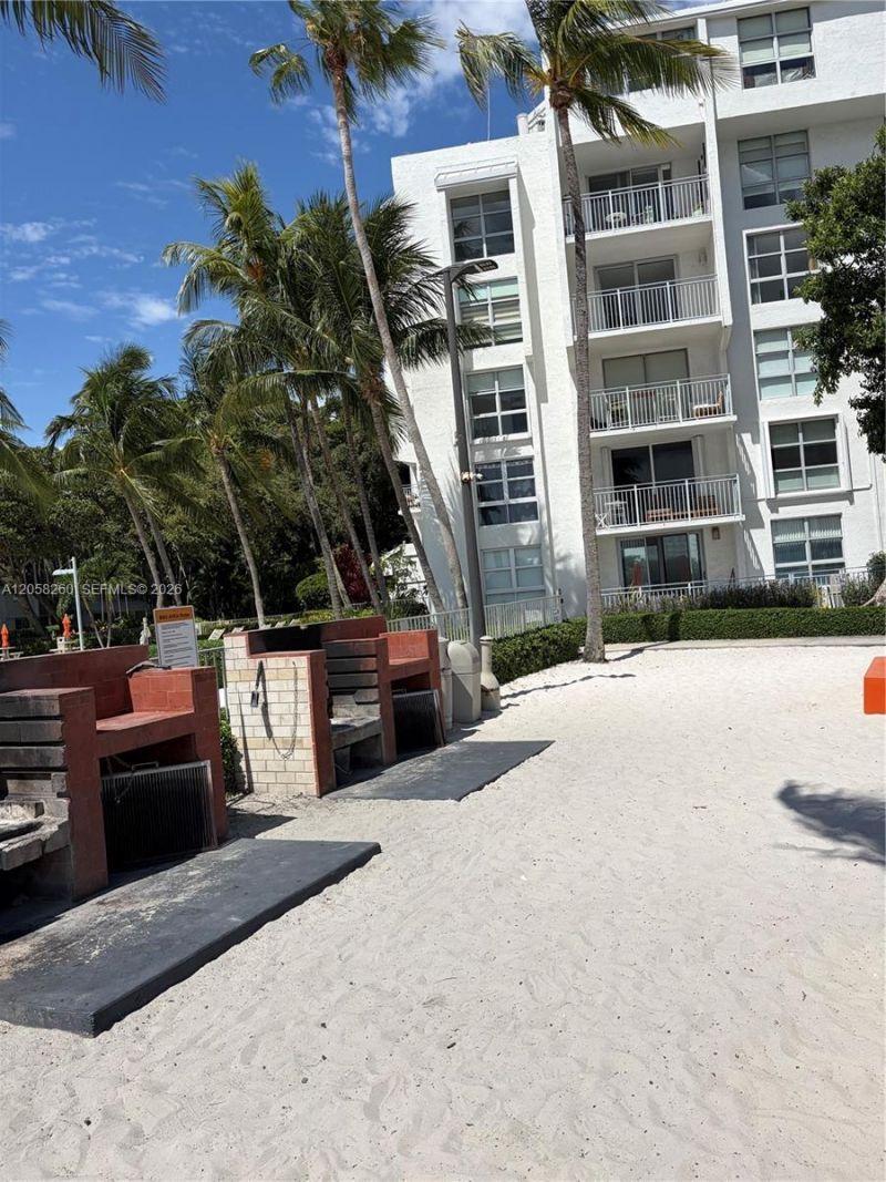 750 NE 64th St, Unit B404, Miami, FL 33138 Photo