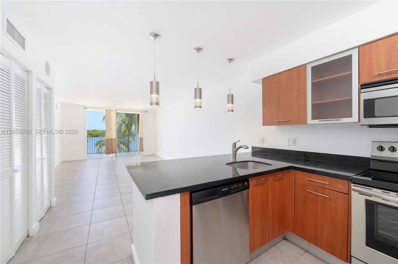 750 NE 64th St , Unit B404, Miami, FL 33138 Photo