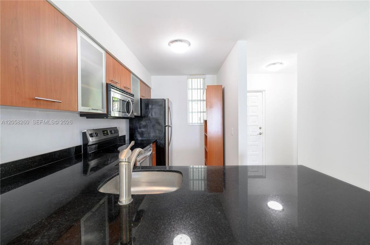 750 NE 64th St , Unit B404, Miami, FL 33138 Photo