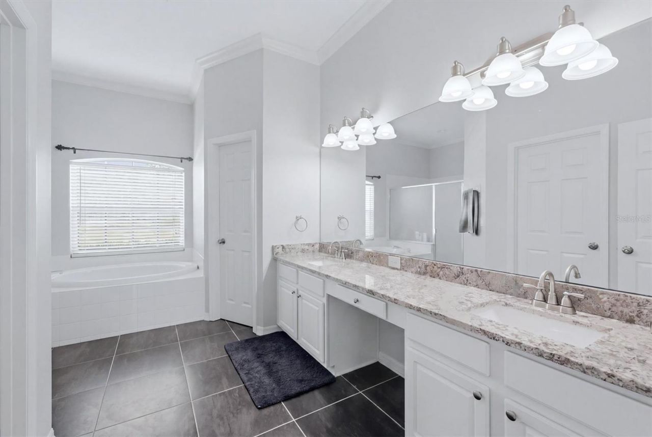4617 Egmont Drive, Bradenton, FL 34203 Photo