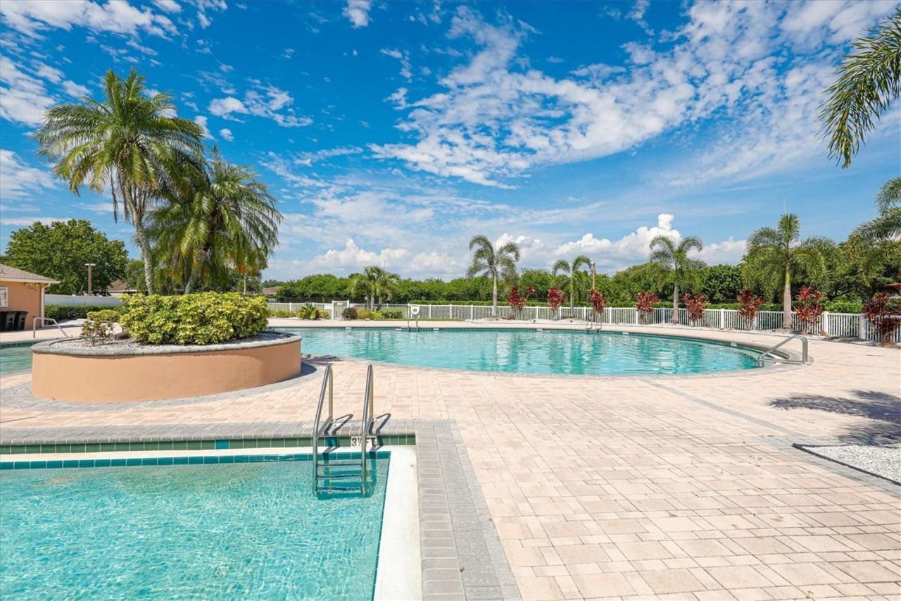 4617 Egmont Drive, Bradenton, FL 34203 Photo