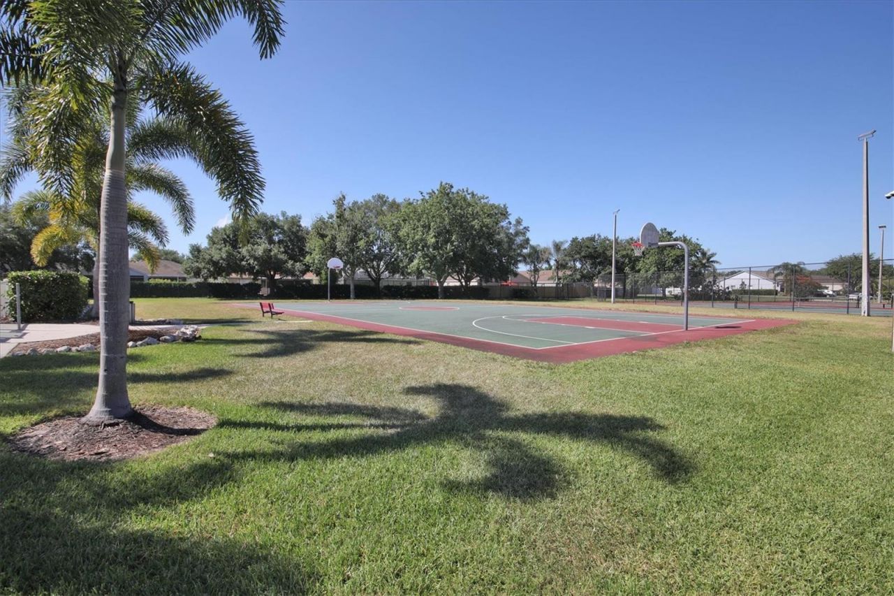 4617 Egmont Drive, Bradenton, FL 34203 Photo
