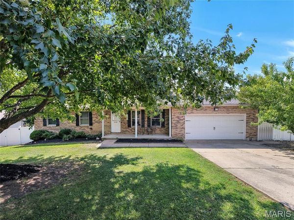 7 Bittersweet Drive , St Clair, MO 63077