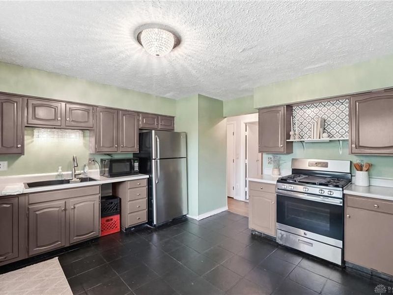 5908 Verdi Drive, West Carrollton, OH 45449 Photo 11