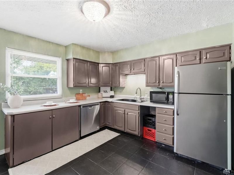 5908 Verdi Drive, West Carrollton, OH 45449 Photo 12