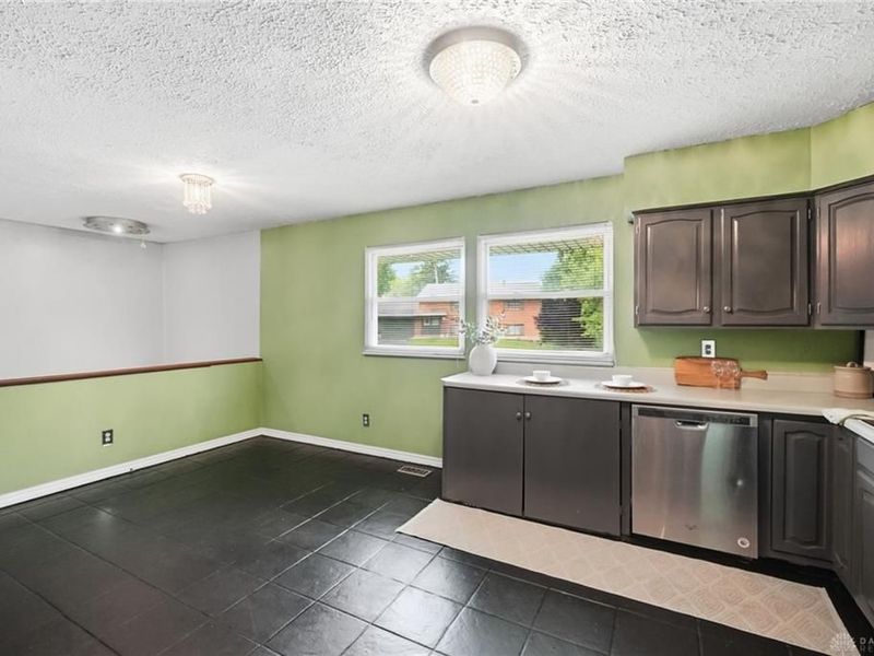 5908 Verdi Drive, West Carrollton, OH 45449 Photo 13