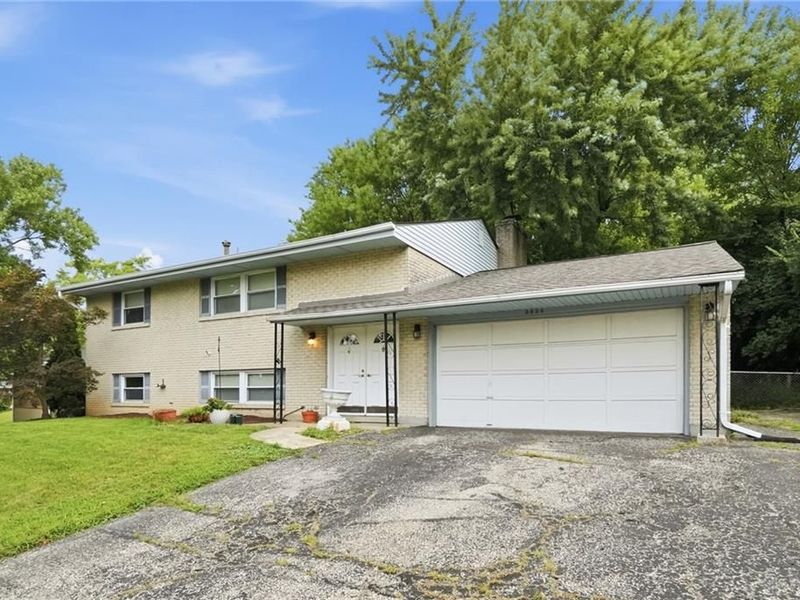 5908 Verdi Drive, West Carrollton, OH 45449 Photo 2