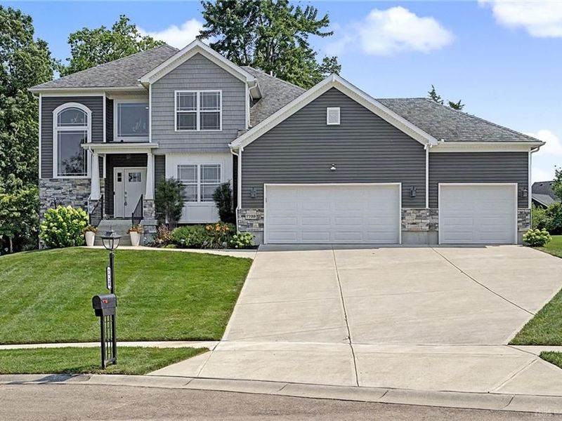 7728 Devonwood Court, Huber Heights, OH 45424 Photo 3