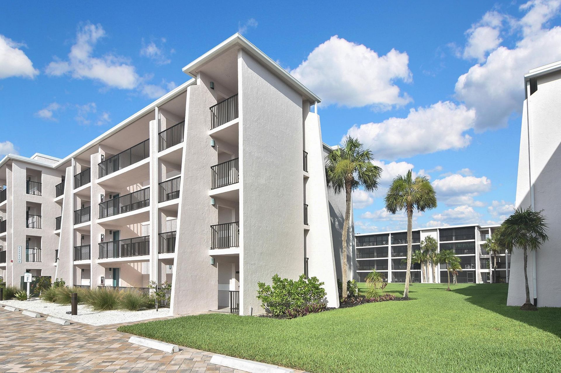 1501 Middle Gulf Dr, Unit 105F, Sanibel, FL 33957 Photo