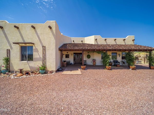 56655 N Cope Road, Wickenburg, AZ 85390