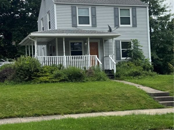 1685 Redwood Avenue , Akron, OH 44301