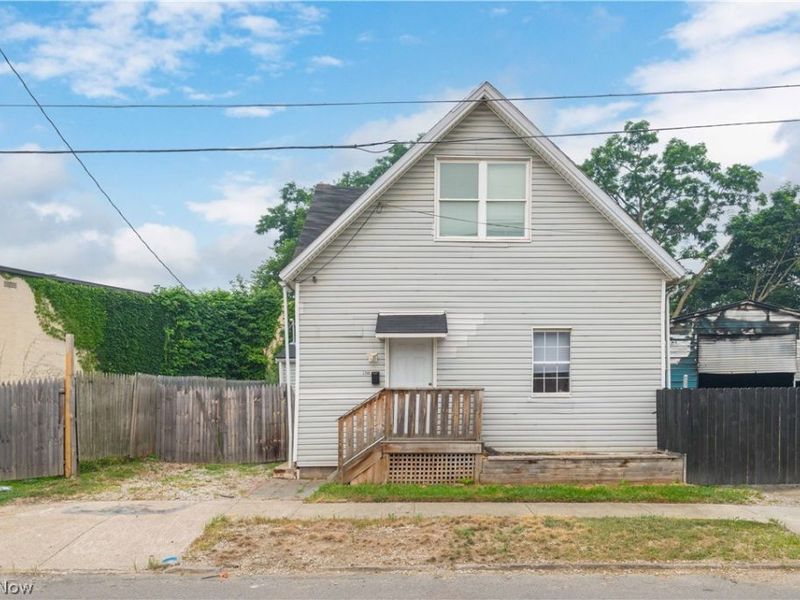 3208 E 66th Street, Cleveland, OH 44127 Photo 2
