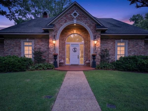 750 Chinquapin Drive, Shreveport, LA 71106