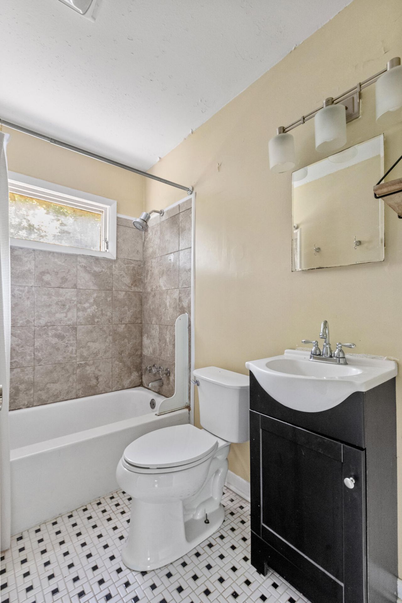 325 Tall Oak Avenue Photo 33