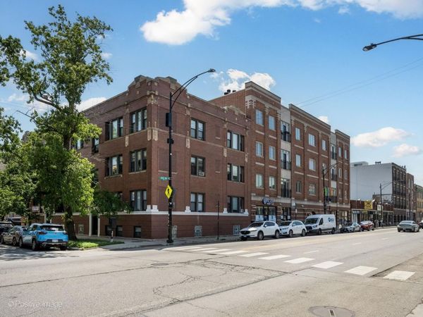 1453 W Irving Park Road , Unit 305, Chicago, IL 60613