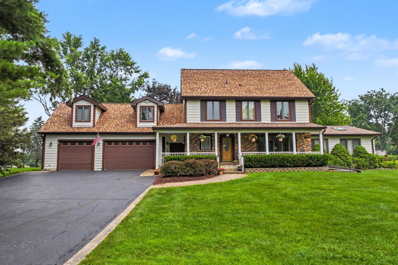 7414 Meadow Lane , Cary, IL 60013