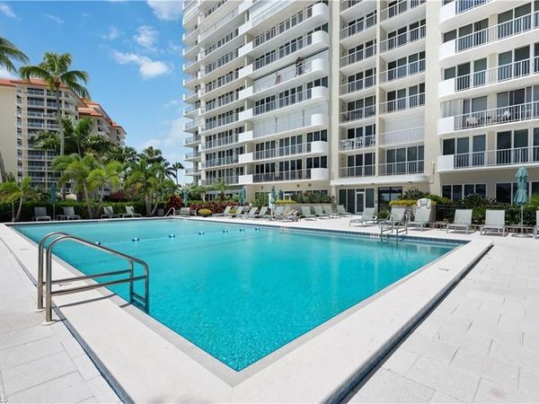 140 Seaview CT , Unit 204S, MARCO ISLAND, FL 34145