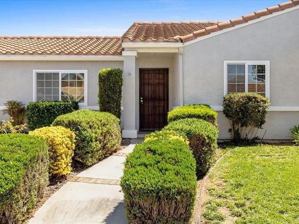 578 Veronica Place , Escondido, CA 92027