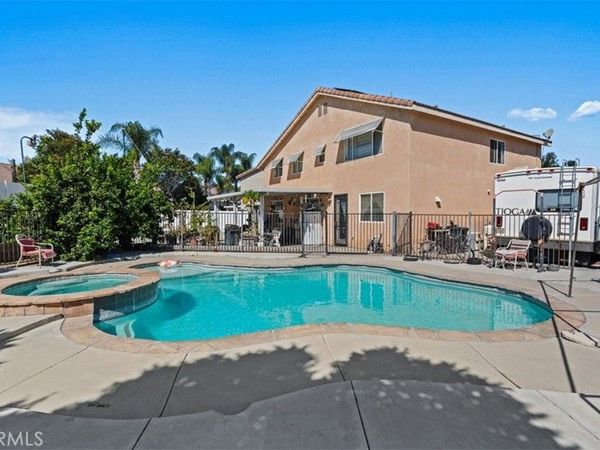 324 Pamela Court, Hemet, CA 92544