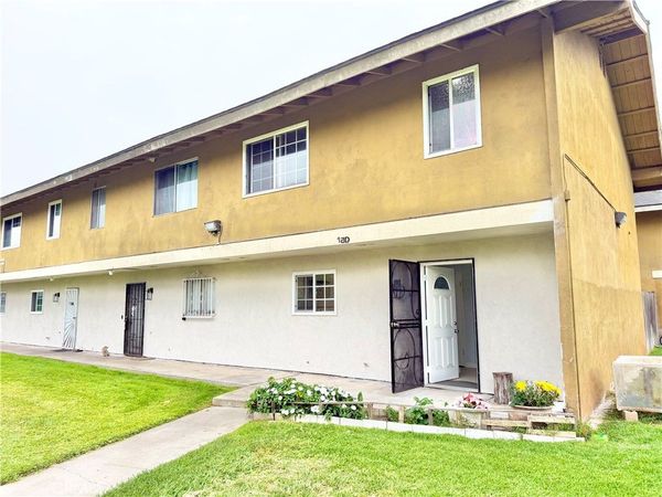 624 S Sullivan , Unit 15D, Santa Ana, CA 92704