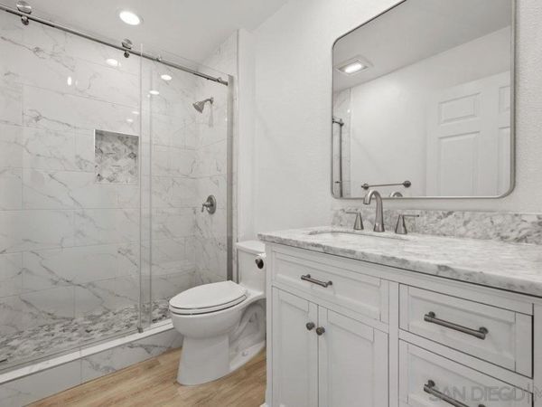 155 Rosebay Dr, Unit 40, Encinitas, CA 92024
