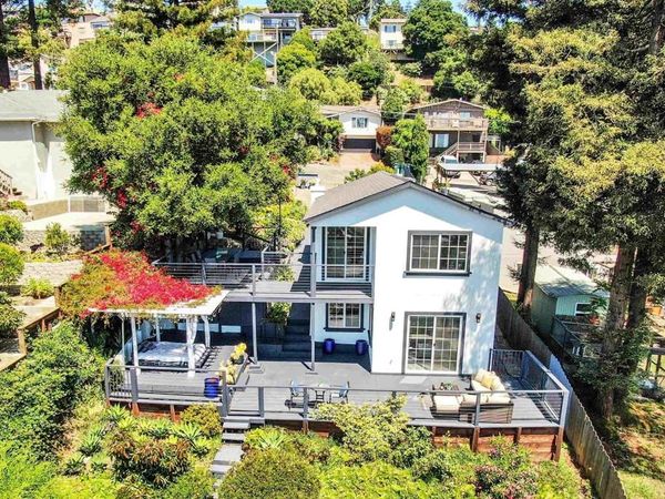 7907 Michigan Ave , Oakland, CA 94605