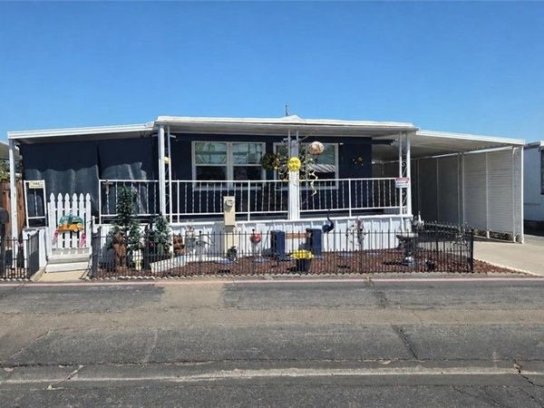 1724 Minnewawa Avenue , Unit 12, Clovis, CA 93643