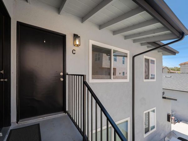 627 E Magnolia Boulevard , Unit C, Burbank, CA 91501