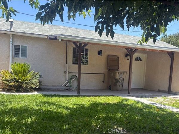 37 Garden , Bakersfield, CA 93307