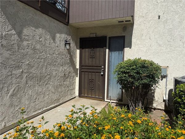 2114 Hawthorne Court , San Bernardino, CA 92404