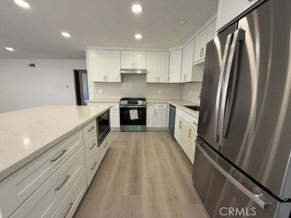 15662 Pacific , Tustin, CA 92780