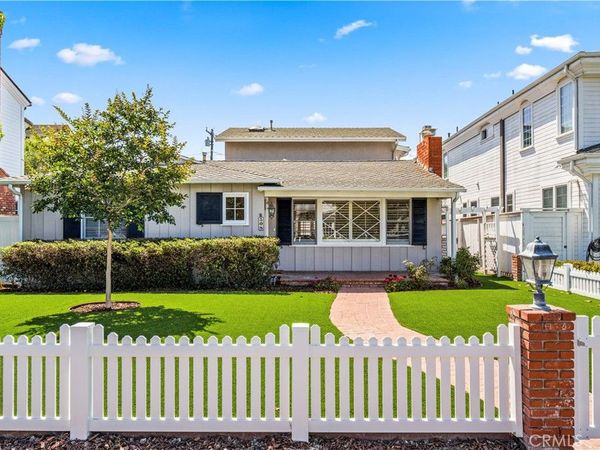 508 Redlands Avenue , Newport Beach, CA 92663