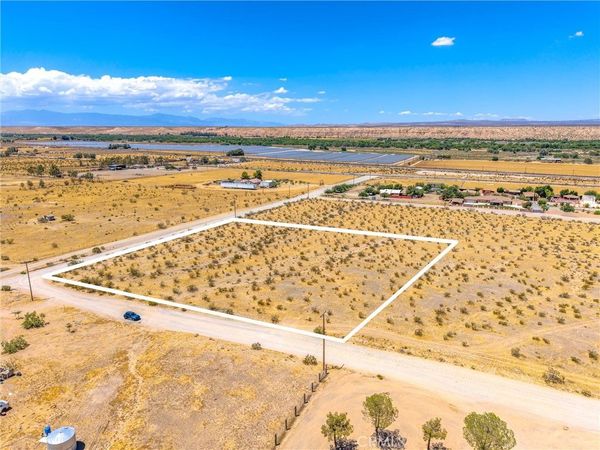 123 Cardigan Rd , Oro Grande, CA 92368