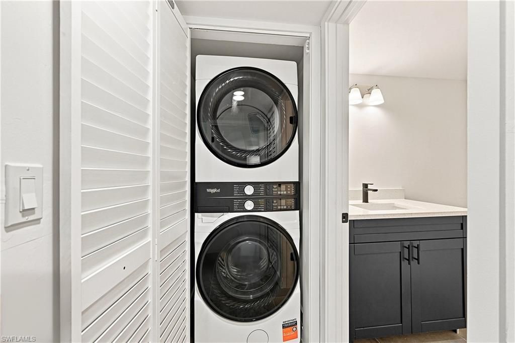 16881 Davis Rd, Unit 313, Fort Myers, FL 33908 Photo