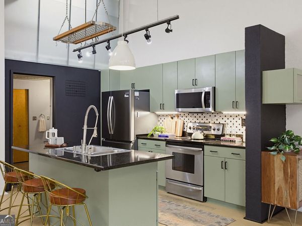 195 Arizona Avenue, Unit 121, Atlanta, GA 30307