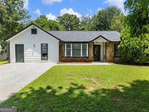 919 Country Oaks Court, Lawrenceville, GA 30044